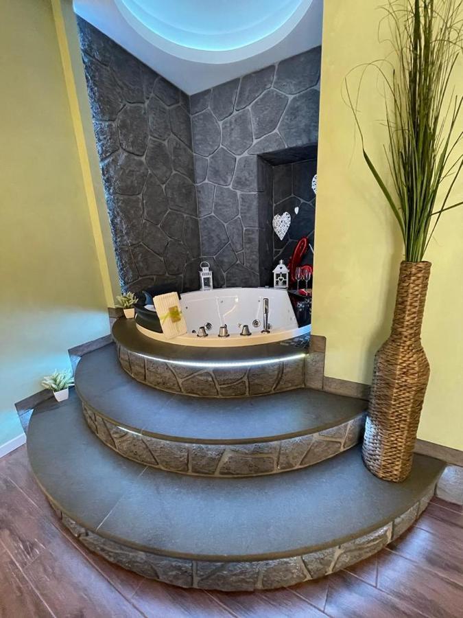 Th Luxury Suite Джардини Наксос Екстериор снимка